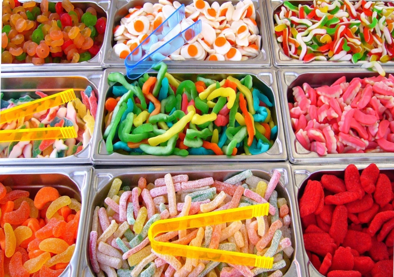 magasin-DRAGUIGNAN-min_pick_and_mix_children's_sweets_candy_colorful_treat_confectionery-1020869